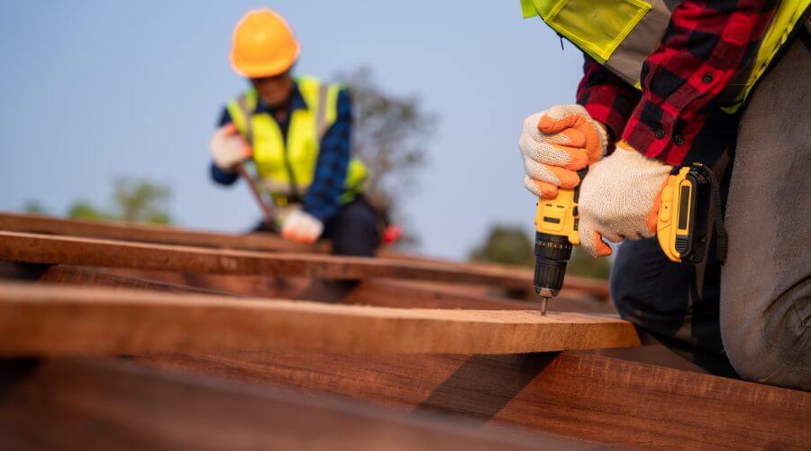 Professional residential roofers in Ridott, IL